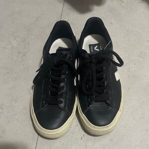 Veja Women's Black and Cream Sneakers